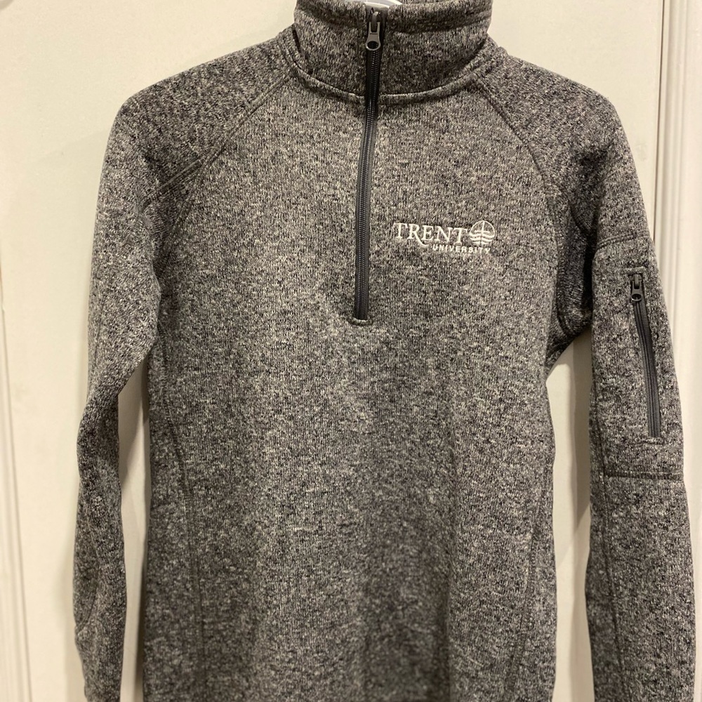 Trent U sweater size small